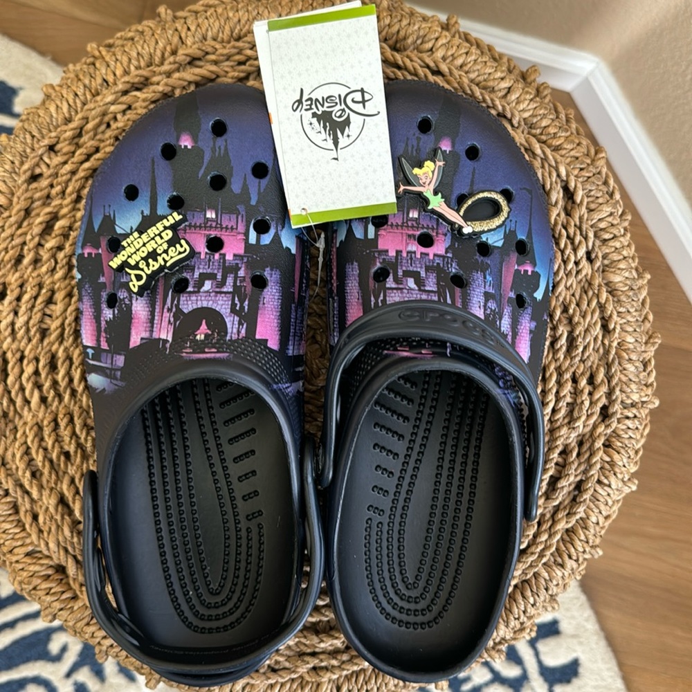 NWT Wonderful World of Disney CROCS (women’s 10/men’s 8)